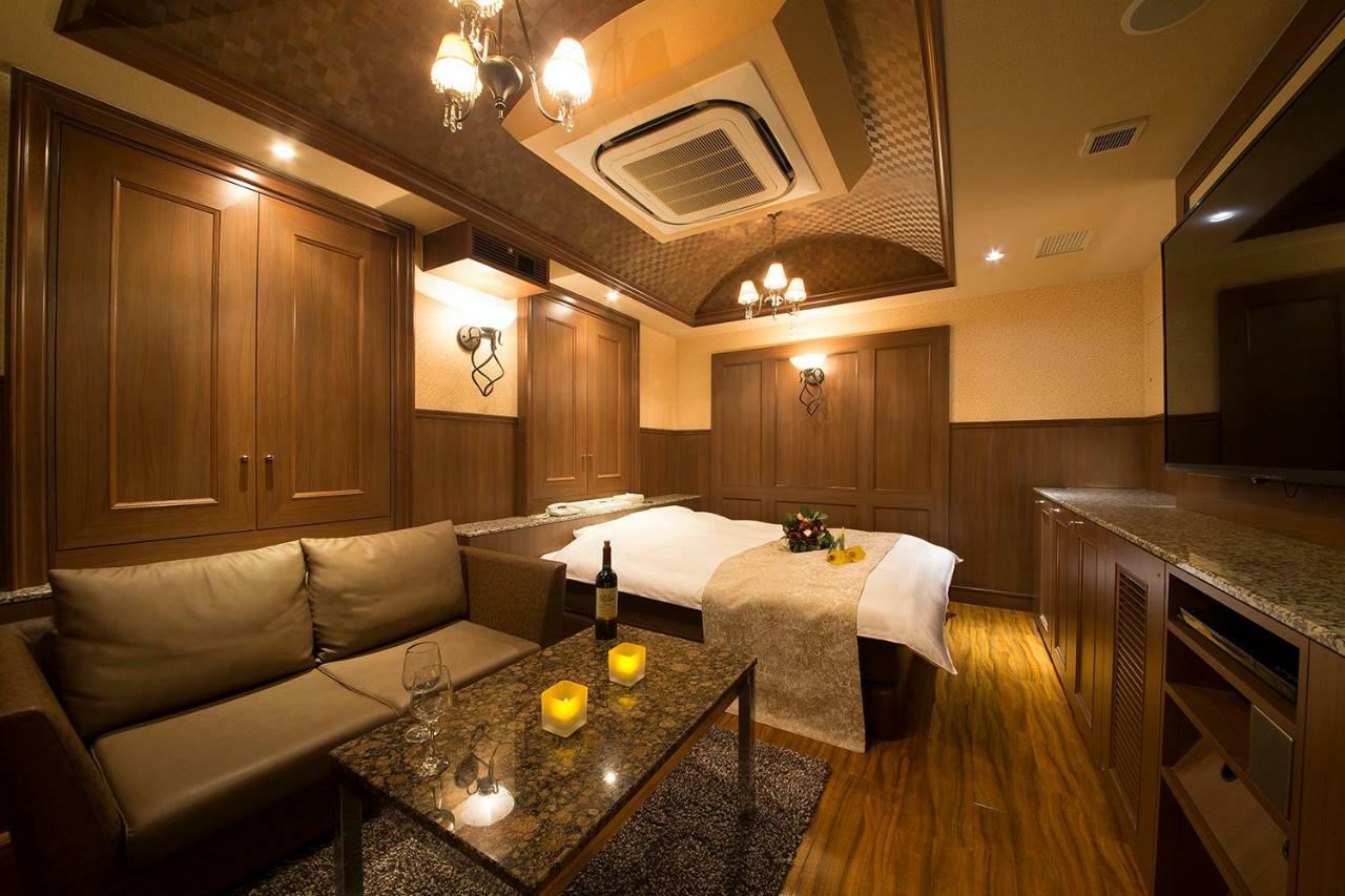 ลัคกี้ ซัน Hotel นิชิโนมิยะ ภายนอก รูปภาพ